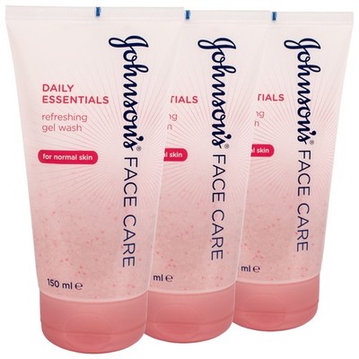 (93,20 EUR/L) 3xJohnsons Face Care Daily Essential Wasch Gel Normal Skin 150ml