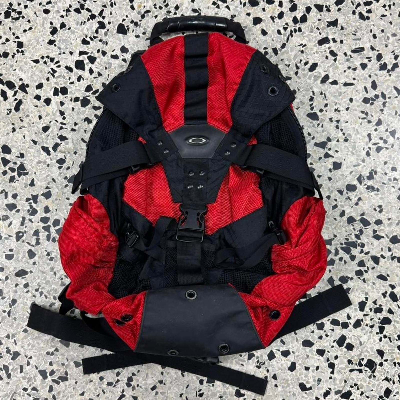 90s vintage OAKLEY icon backpack