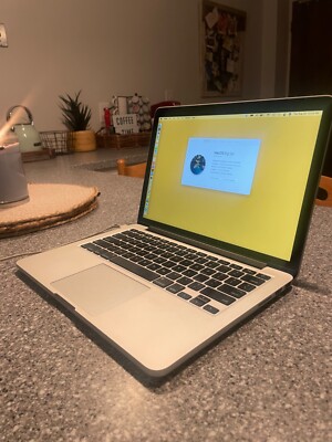Big Sur Macbook Pro 13in Retina Display (2013) Barely used