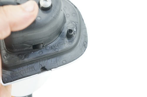 07-2009 mercedes w211 e320 e350 front driver left door mirror frame support - Picture 7 of 12