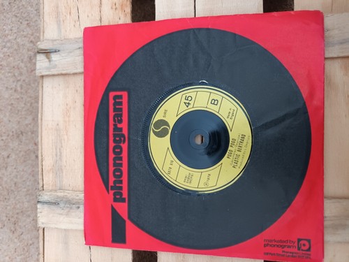 PLASTIC BERTRAND - Ca Plane Pour Moi 7” Single Vinyl Record 1978 Sire Vg+ - Picture 2 of 6