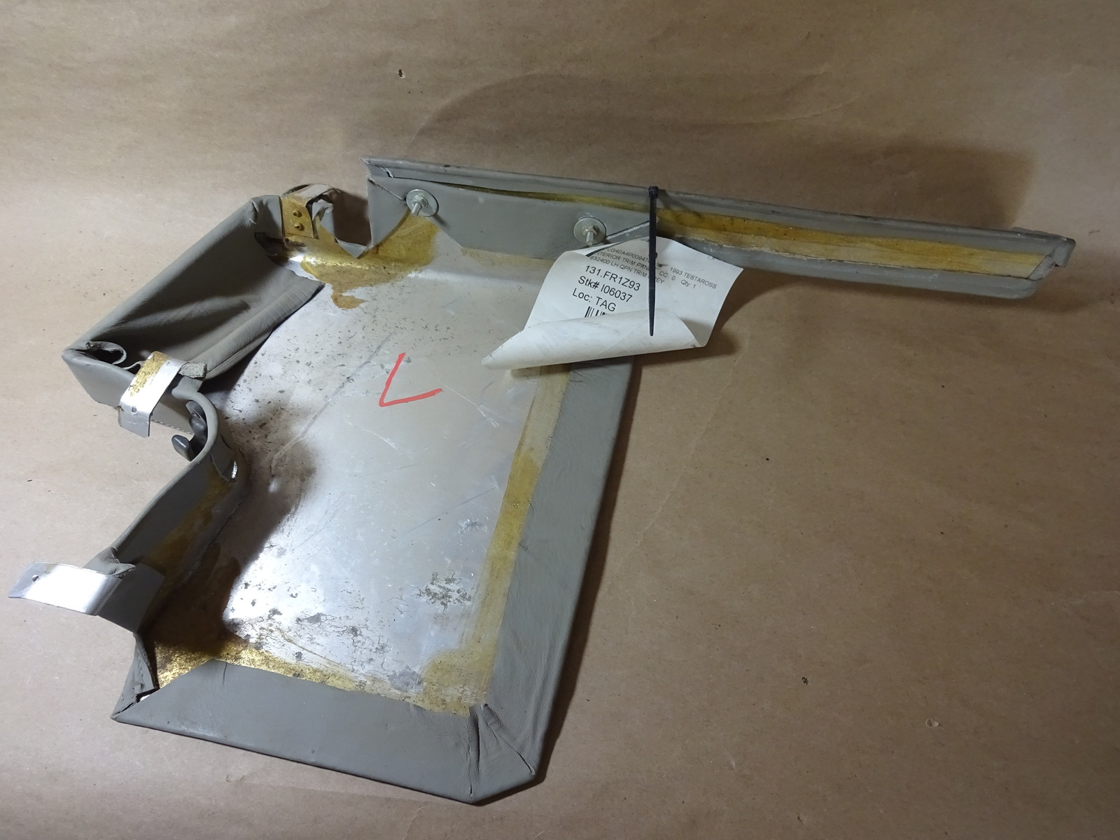 Ferrari 512 - LH Left Rear Side Panel seat-belt Trim 63240000