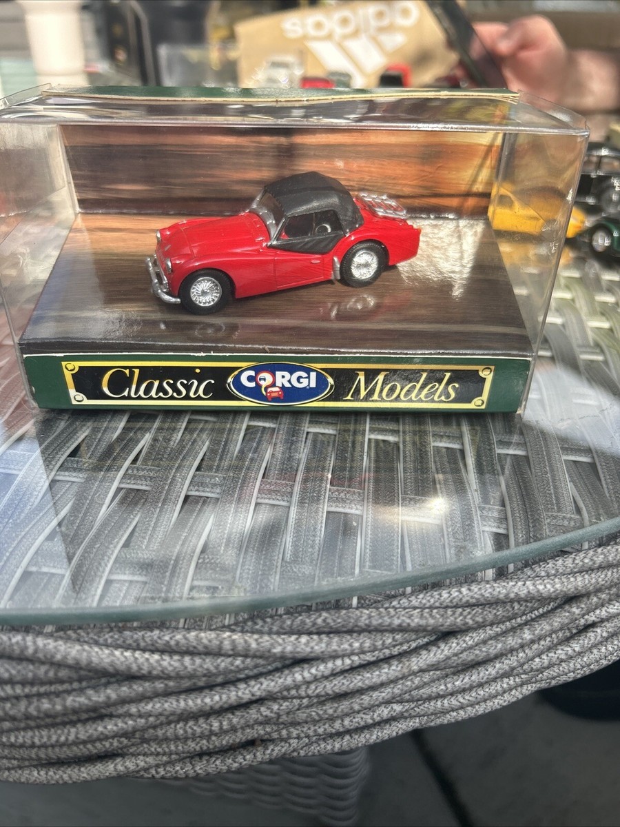 Corgi 1/43 Triumph TR3A – Rouge – Modèle Diecast – Occasion