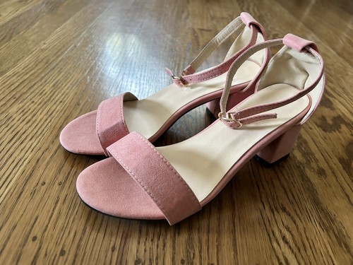 SHEIN NWB Women’s Pink Faux Suede Chunky Heel Ankle Strap Sandals SZ 5.5 - 第 1/5 張圖片
