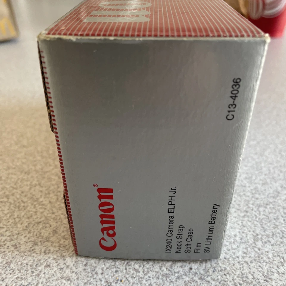 Canon ELPH Jr. IX240 Advanced Photo System Point & Shoot Camera with Accessories - Image 3 of 4