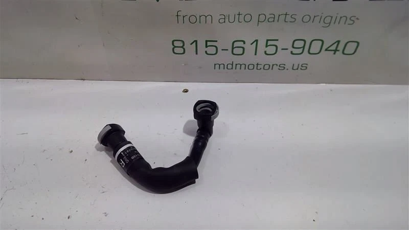 Chevrolet Tahoe 2017-2020 lado derecho admisión de aire PCV tubo respirador 12670793 Foto 2 de 4