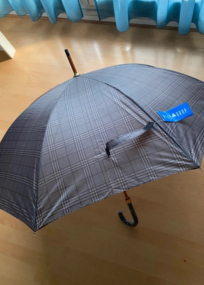 Parapluie Noir Pliable- Neuf avec étiquettes-Neuf avec étiquettes - Photo 2/2