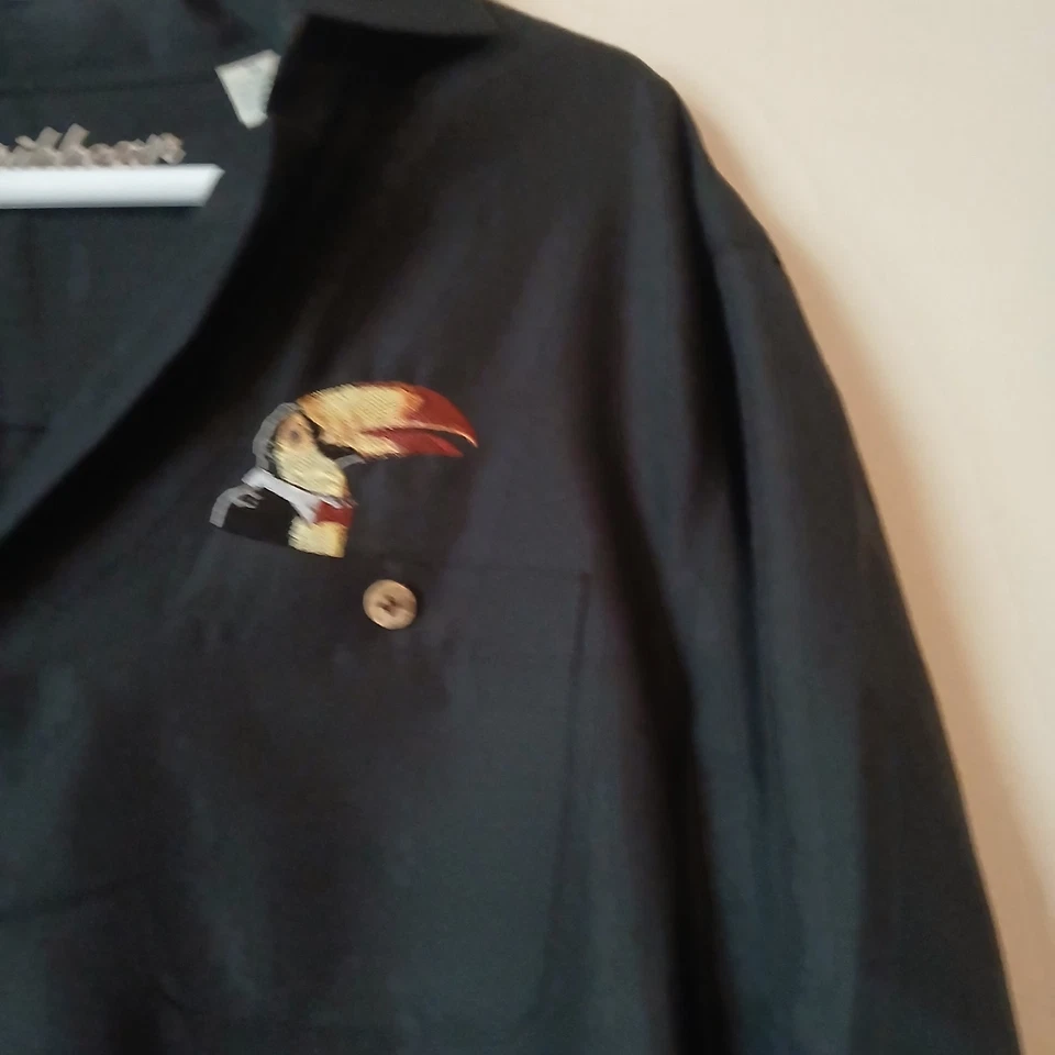 Caribbean Men's Black Toucan Cigar Tequila Short Sleeve Button-Down Shirt Med  - Image 4 of 4