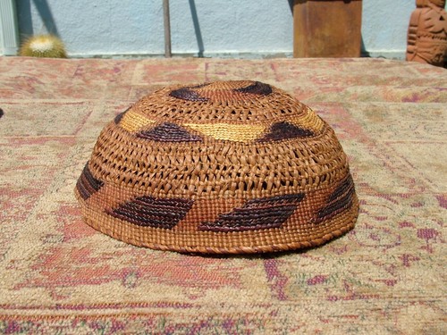 ANTIQUE NATIVE AMERICAN HUPA? UNUSUAL 6" HAT BASKET