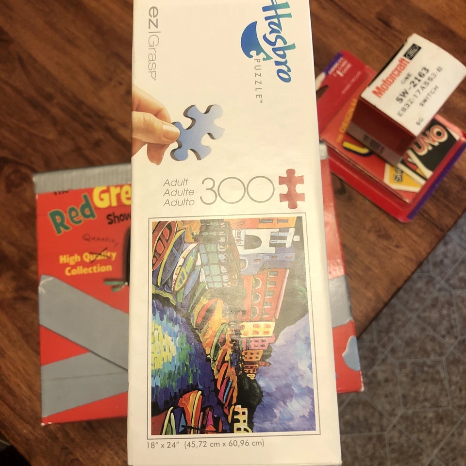 Rompecabezas Hasbro 300 EZ piezas de agarre sellado ¡NUEVO! Pintura. Foto 2 de 4