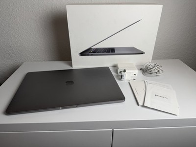 Apple MacBook Pro Retina 15'' Intel i7 512GB SSD 16GB RAM 560X 4GB 1990 2018