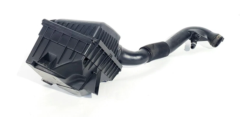 2001 2002 2003 Volvo S60 OEM Turbo Air Cleaner With Tube and Duct Tube 8649673 - Image 4 of 4