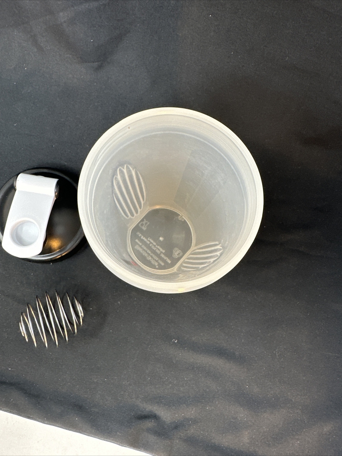 SHAKER/MIXER WISK-BLENDER BOTTLE-PROTEIN SHAKES-CLEAR-BPA FREE-GNC, EXC