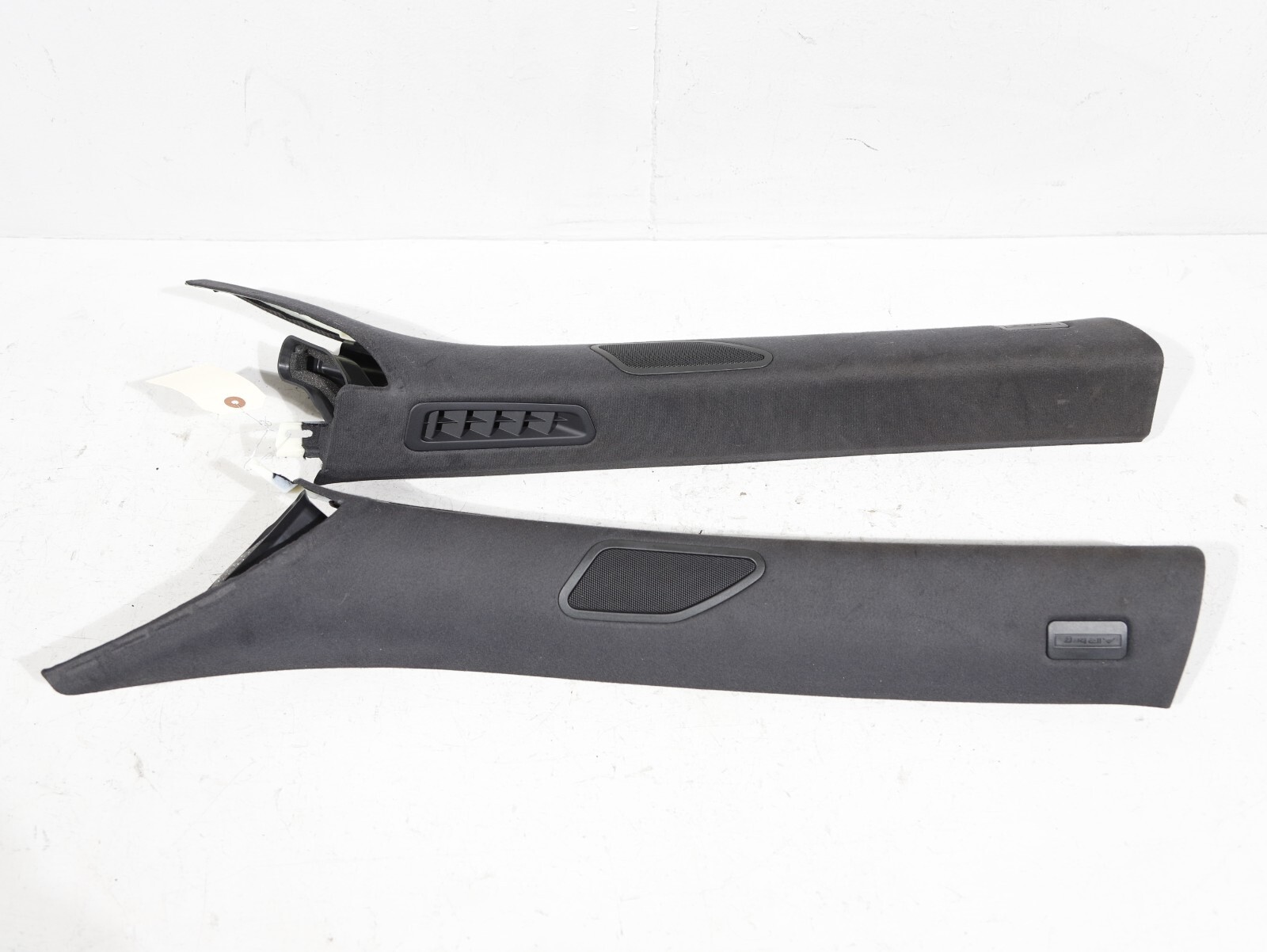 17-22 MASERATI LEVANTE FRONT LEFT & RIGHT PILLAR COVER SPEAKER TRIM VENT SET OEM