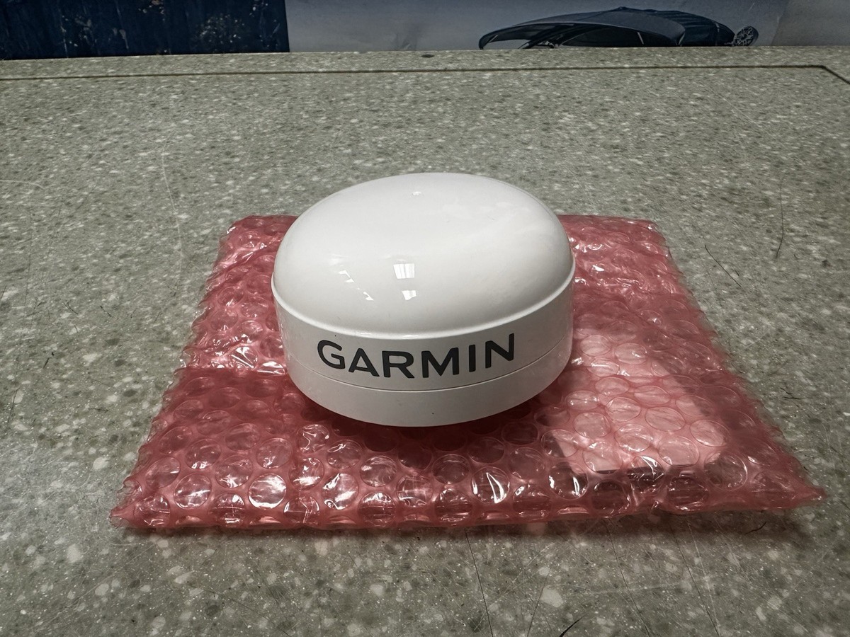 GARMIN ガーミン GPS発信機 GPSアンテナ Garmin Marine GPS-19x NMEA 2000 GPS Antenna (Puck Only) P#010