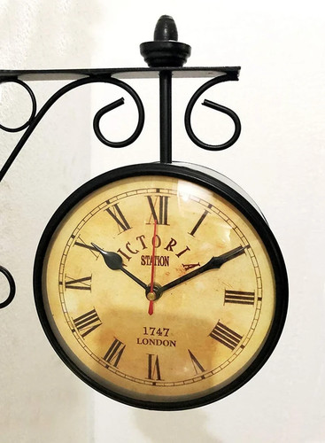 8'' Victoria Station Double Sided Railway Black Powder Coated Clock - Picture 4 of 5
