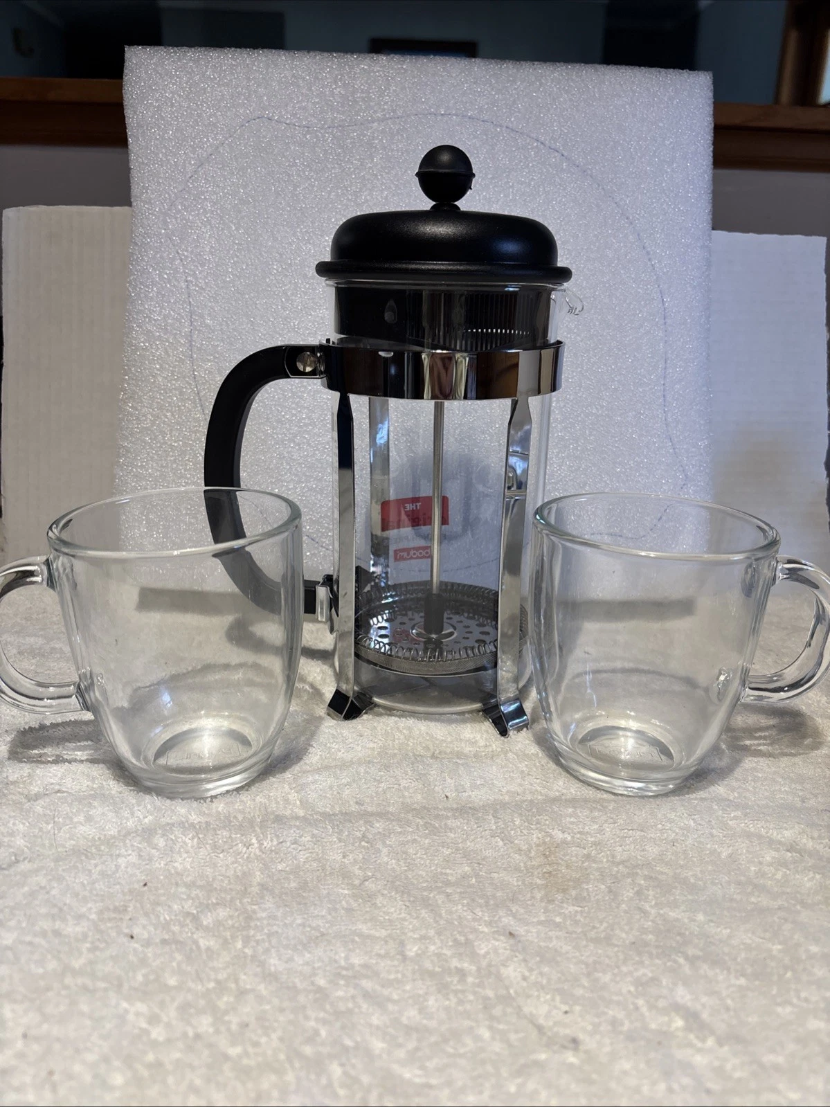 Bodum Black Silver Caffettiera French Press Coffee Maker With Two Glass Mugs Set