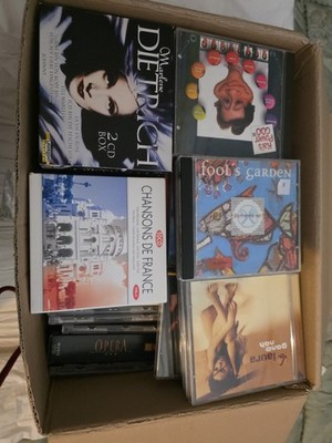 CD Sammlung 73 CDs U 10 Bücher
