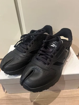 Baskets Maison Margiela Reebok Tabi à enfiler 26,5 cm en cuir noir - Photo 1/4