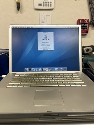 Vintage Apple PowerBook 15  G4  Aluminum  (1.25GHz/512mb/80gb/Tiger)