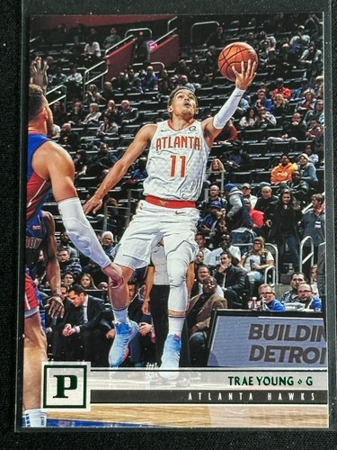 2019 Panini Chronicles Green Trae Young #117 Atlanta Hawks 2nd Year SP