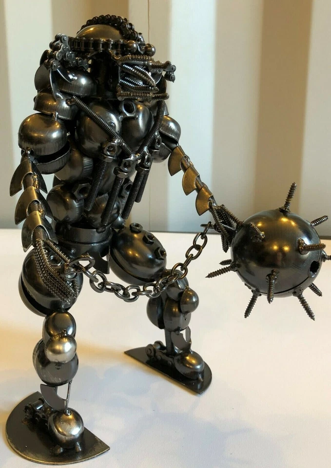 Estatuilla de depredador de chatarra con arma 11,5 pulgadas estatua arte industrial Foto 2 de 3