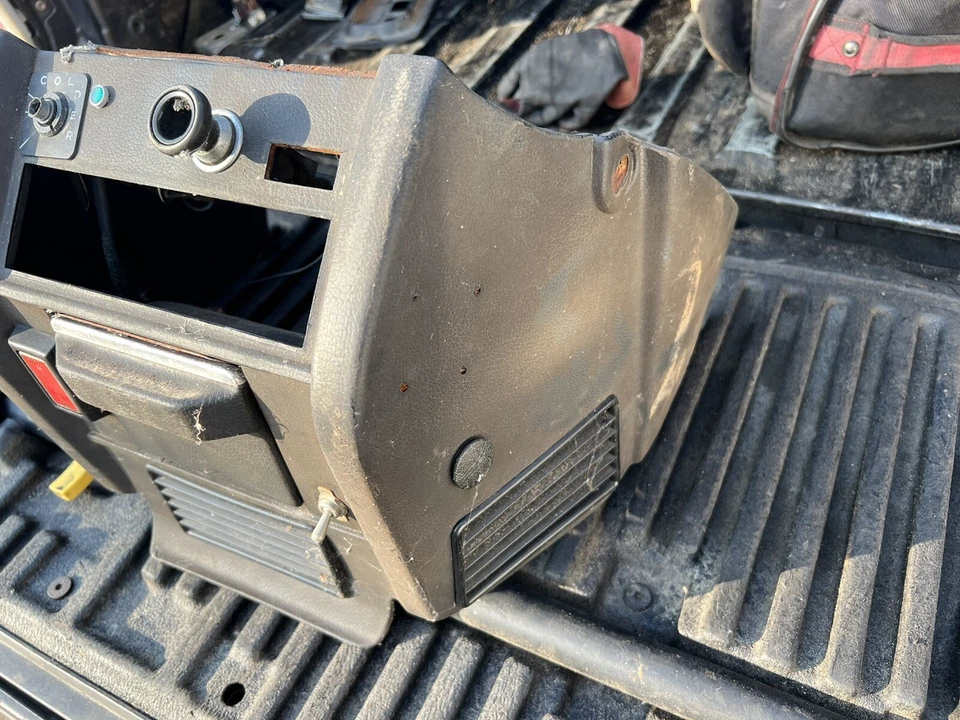 Mercedes Benz 300D 1975 consola de tablero central w114 w115 bonito Foto 3 de 4