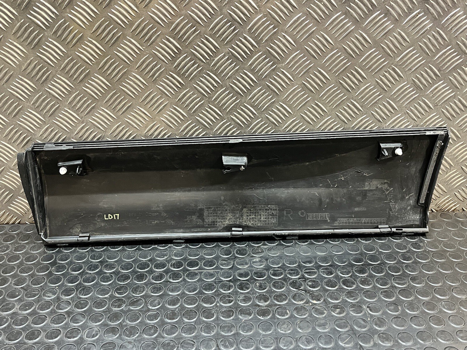 GENUINE SKODA KAROQ REAR RIGHT DOOR MOULDING TRIM 57A854950 2017 