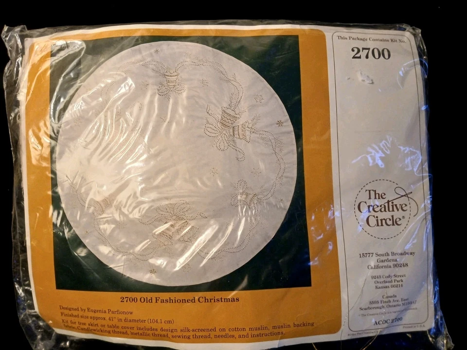 Creative Circle Old-Fashioned Christmas Tree Skirt Candlewicking Kit NOS  - Image 2 of 4