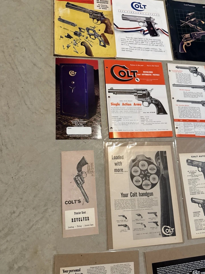 Colt Armas de Fuego Catálogos, Papeles, Lista de Precios Gran Lote 40+ Foto 4 de 4