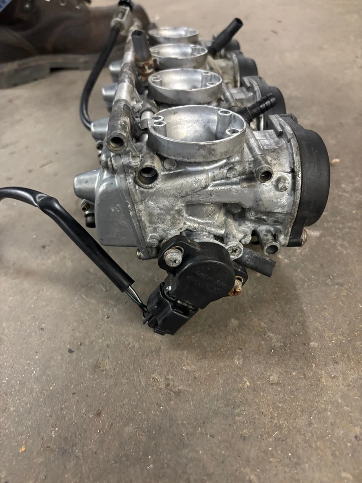 1999 98-06 Suzuki Katana GSX600F GSX600 OEM Mikuni Carburetors carbs Foto 4 de 4