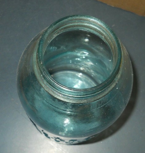 ANTIGUO ATLAS FUERTE HOMBRO MASÓN AGUA VIDRIO AZUL MEDIO GALÓN FRASCO DE ENLATADO - Imagen 2 de 5