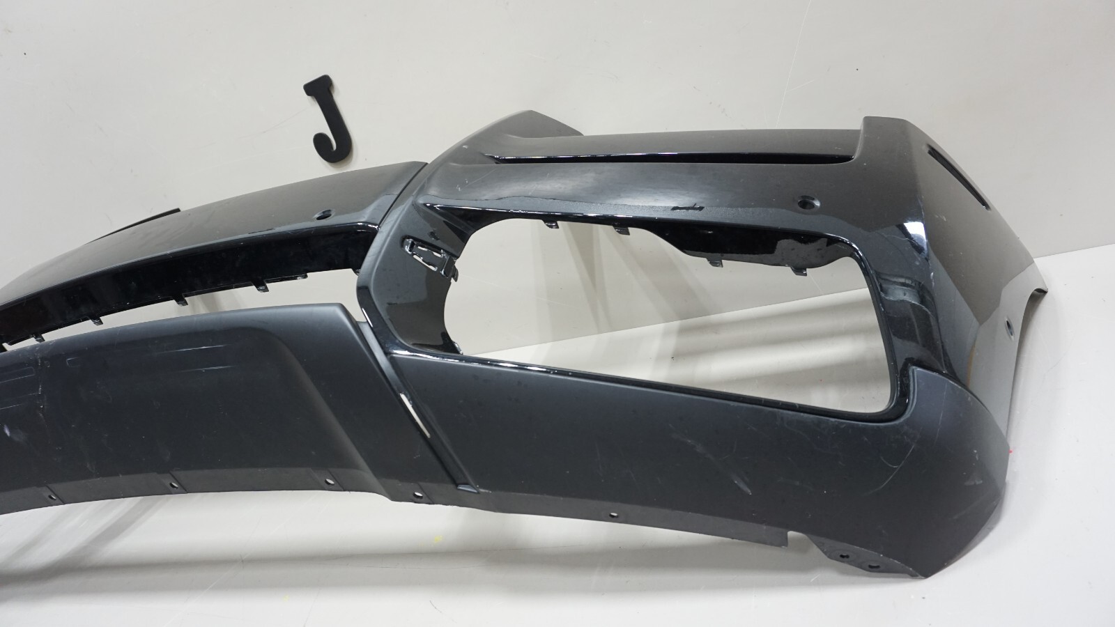2018-2022 ROLLS-ROYCE CULLINAN RR34 FRONT BUMPER COVER OEM 51117448893