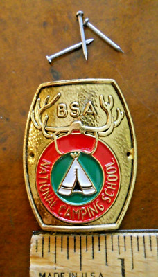 BSA NATIONAL CAMPING SCHOOL HIKING STAFF MEDALLION #2276 (NEW IN PACKAGE)