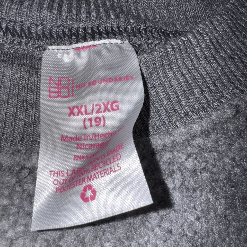 Sudadera No Boundaries XL (19) Nicaragua Shhhh No One Cares Cori (9) RN 52469 Foto 3 de 4