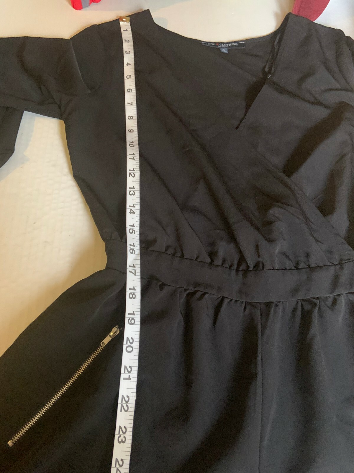 One Clothing Los Angeles Womens Black Romper VNeck Zip Pockets Size S