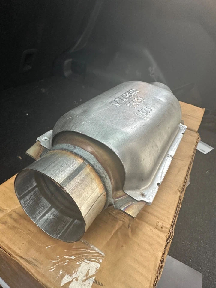 Catalytic Converter-EPA Walker 15036 - Image 4 of 4