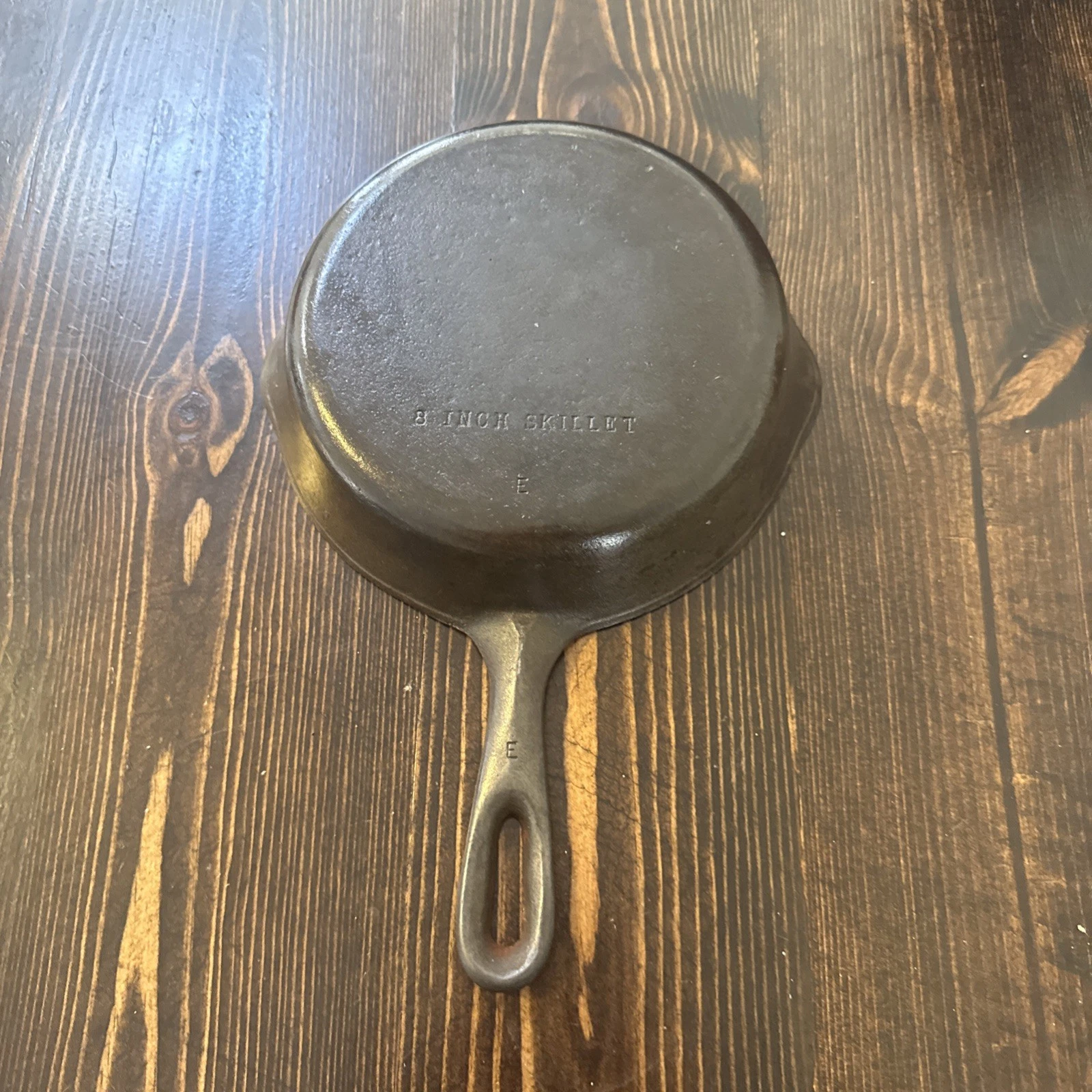 Pre' 1960's No. 5 Unmarked Wagner Cast Iron Skillet