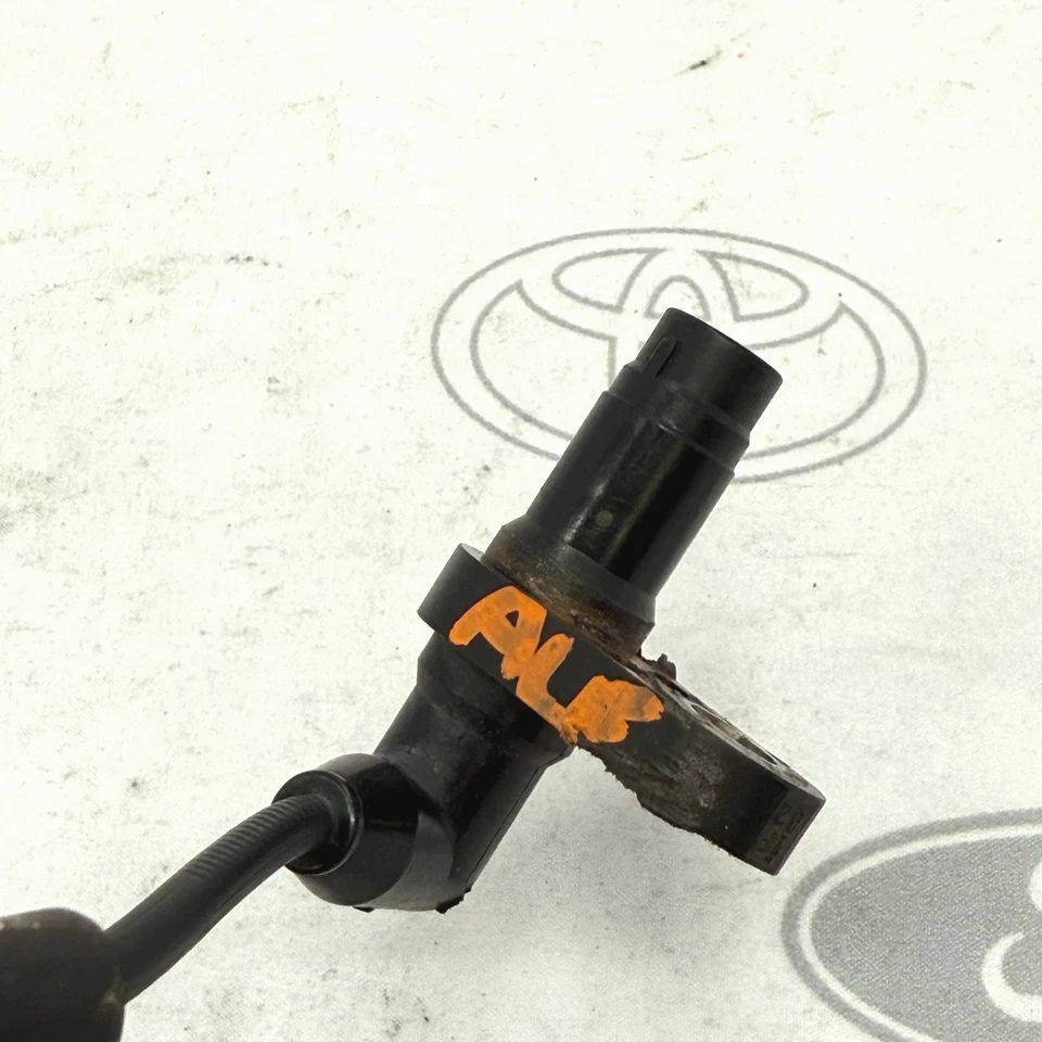 Sensor de velocidad de rueda ABS trasero izquierdo Toyota Sienna 2011-2020 OEM 89545-08020 Foto 3 de 4