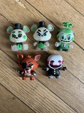 Lot of 5 Five Nights At Freddy’s Lot Mini Figures Glow In The Dark Marionette