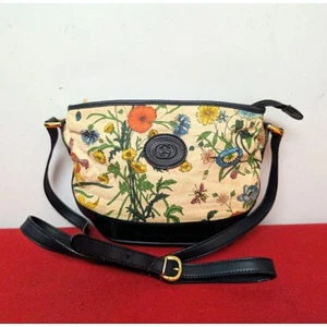 Gucci shoulder bag old Gucci Flora pochette Inner pocket Gold hardware cute rare