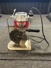 Eastman Cardinal 562 Heavy Duty Round Knife Cloth Cutting Machine