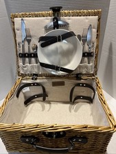 Picnic Time Hinged Wicker Basket For 2, Plates  Flatware 16x12x10 Setting for 2