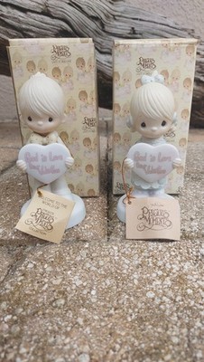 Precious Moments Boy and Girl Dear Valentine God is Love'' In boxes E7154