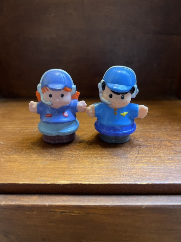 Two Fisher Price Little People Girl & Boy Airline Pilots Traffic Controllers