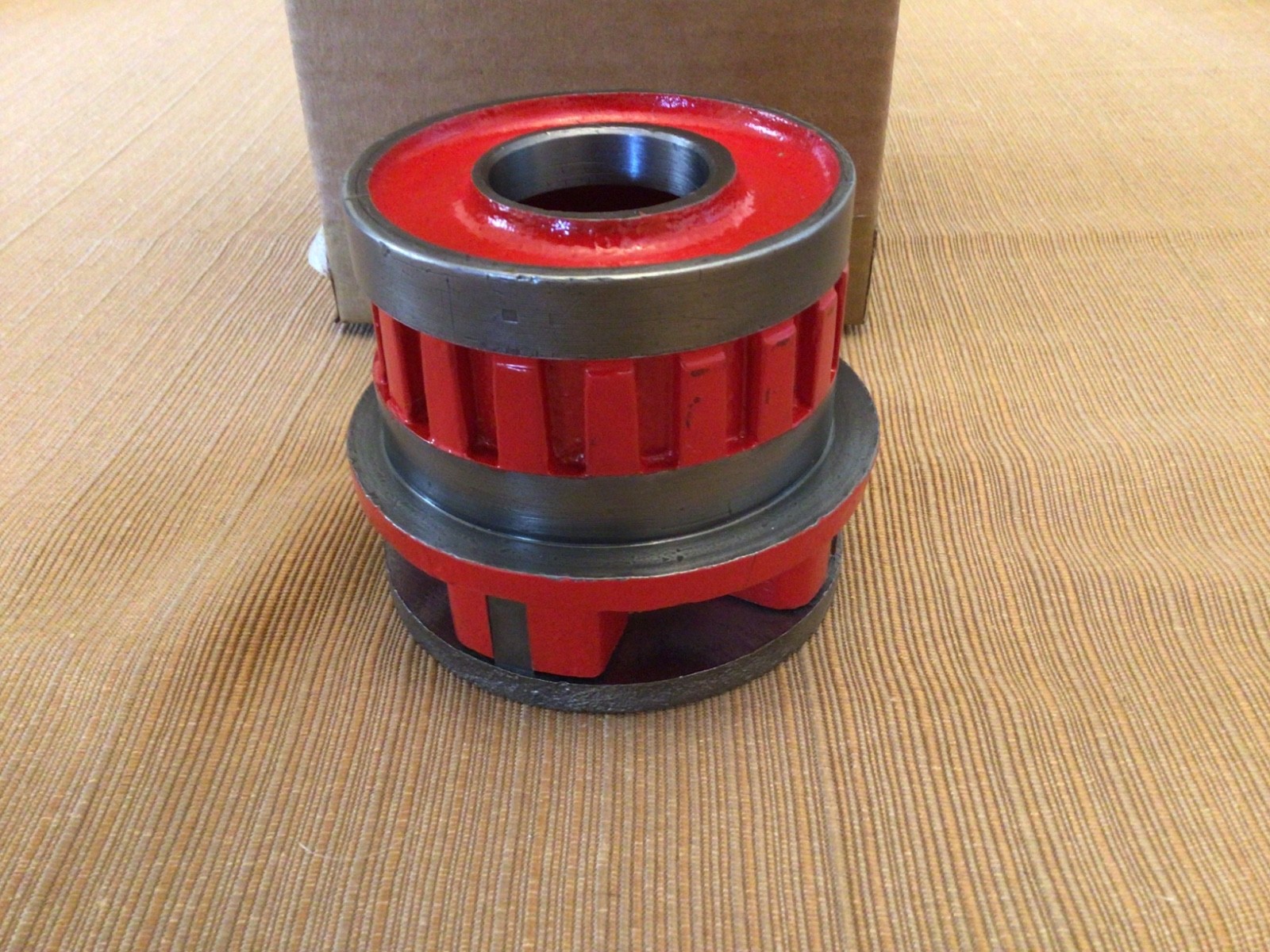 Refurbished TOLEDO No. 12 Manual Pipe Threader Die - 1" 