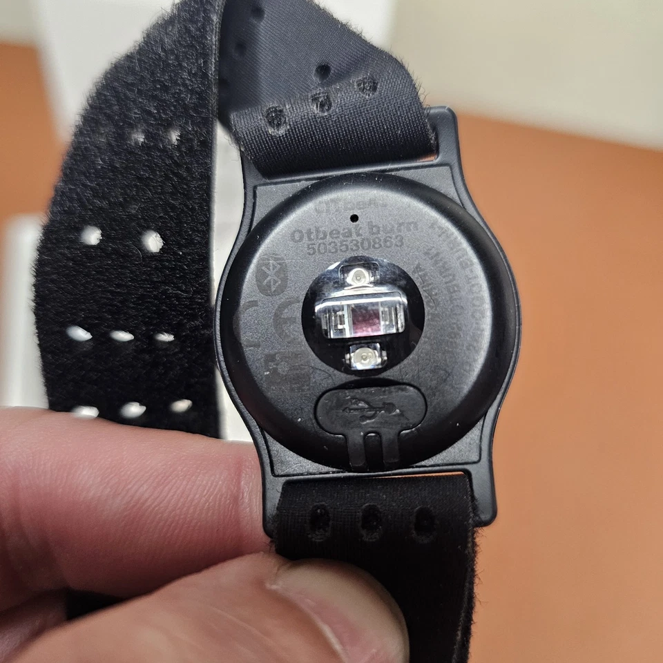 Monitor de ritmo cardíaco Orange Theory OT Beat Burn 1.0 Foto 2 de 3
