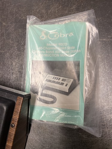 Cobra 90LTD 40 channel CB Radio Base Station Powers On - Zdjęcie 9 z 13