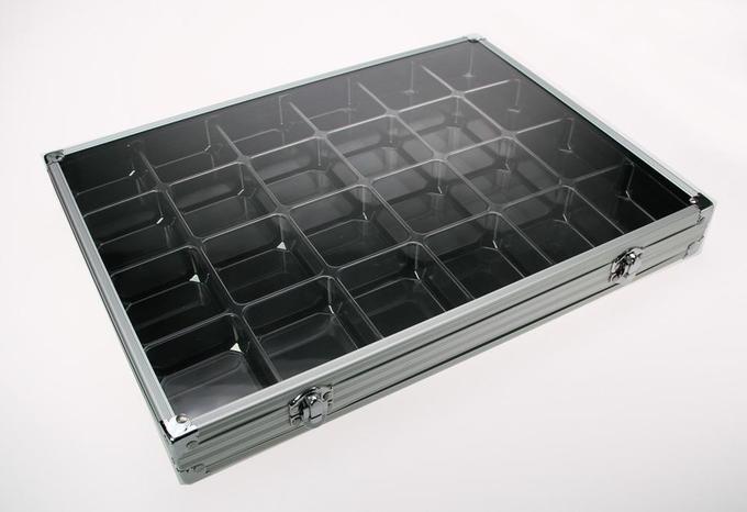 Sammelvitrine Mit 24 Fächern