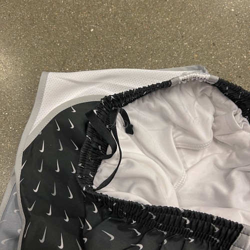 NWT Nike DM8224-010 Girls' Big Kids Dri-FIT Tempo Running Shorts Black White M - Picture 4 of 15